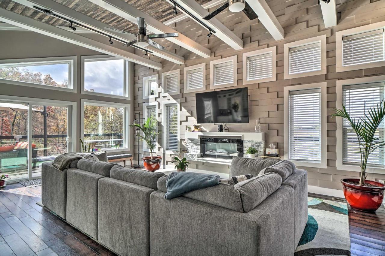 Spacious Sevierville Home With Hot Tub! Ngoại thất bức ảnh