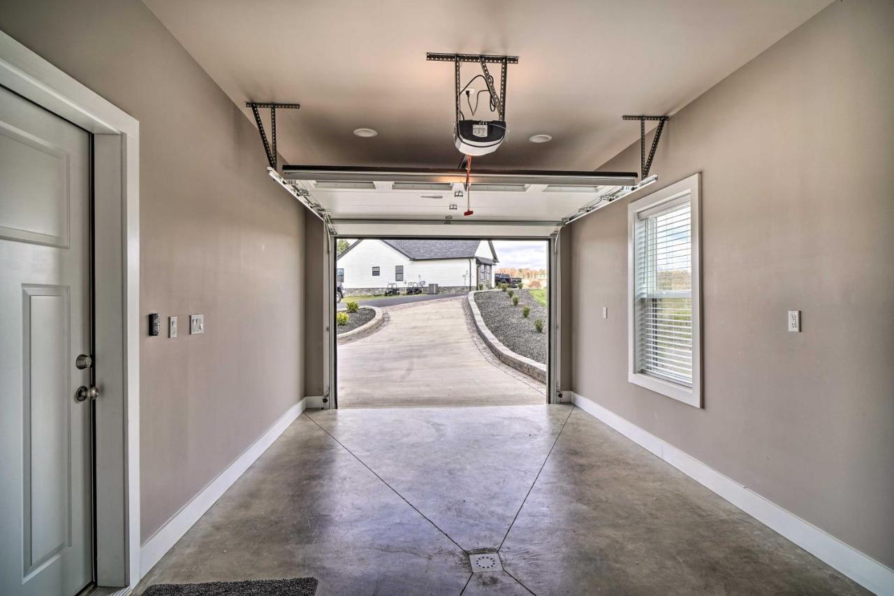 Spacious Sevierville Home With Hot Tub! Ngoại thất bức ảnh