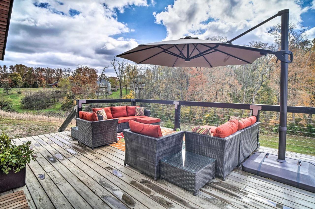 Spacious Sevierville Home With Hot Tub! Ngoại thất bức ảnh